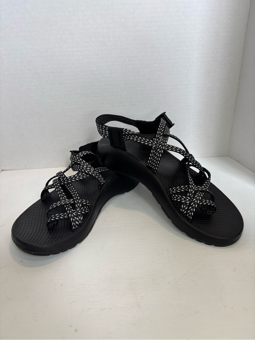 Chaco ZX2 Women's Black and White Sandals Size 8